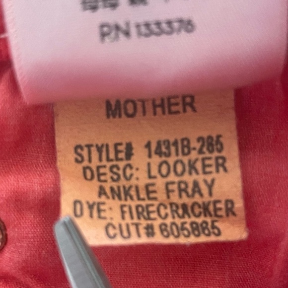 MOTHER Looker Ankle Fray Jeans Firecracker Red Distressed Women’s Size 26 - Picture 10 of 14